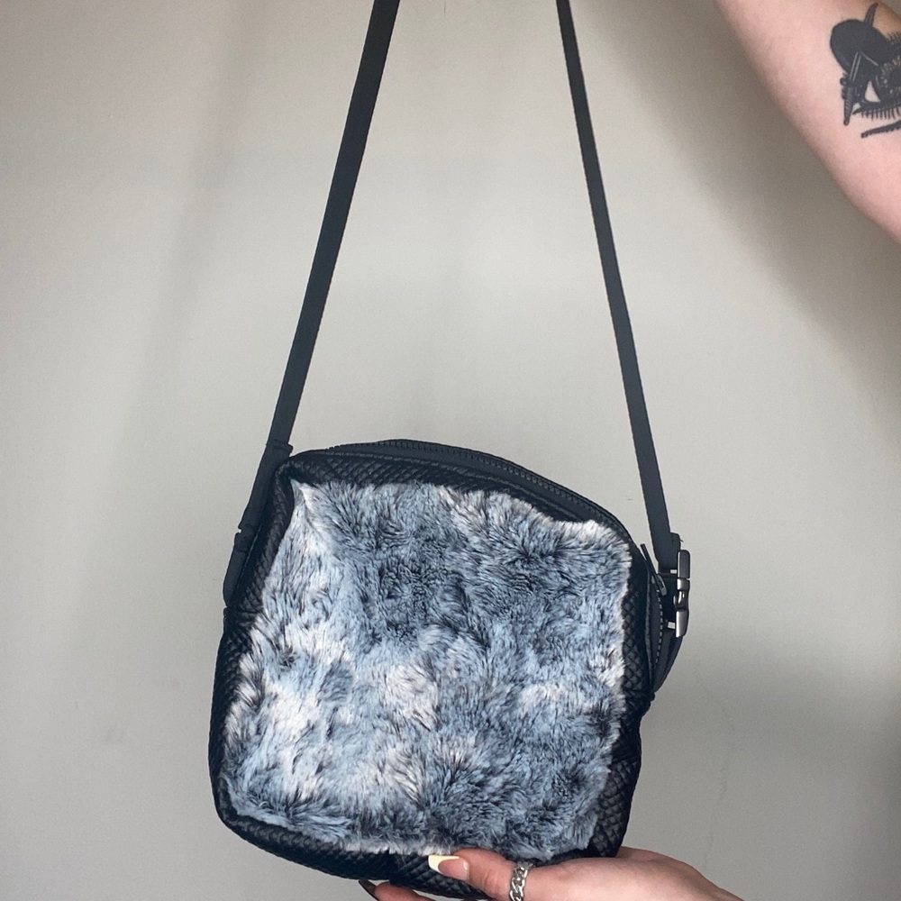 Handmade fluffy side bag